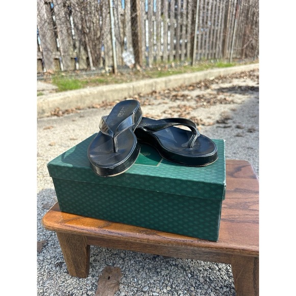 Gucci Black Leather Thong Sandals Womens Size 5.5 B Made in Italy - Picture 2 of 11